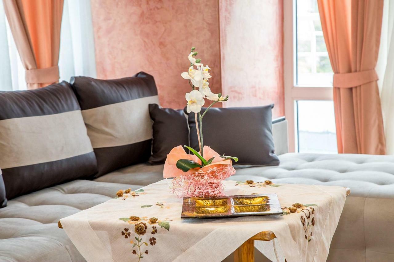 Spacious & Sunny Maisonette With Terrace Near Centre By Flаt Manаger Burgas Bagian luar foto